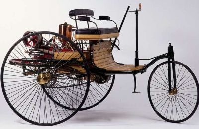 veículo com motor a gasolina em 1886