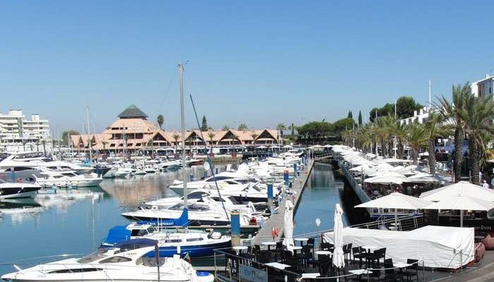 O Pai Natal tem casa junto à Marina em Vilamoura