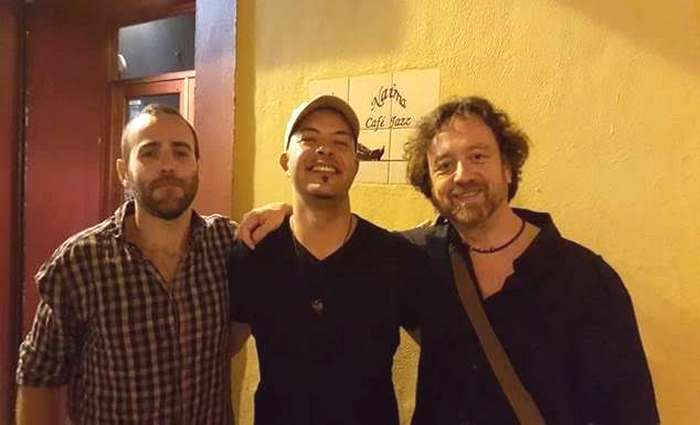 "Internacional Trio" no Cantaloupe Café em Olhão