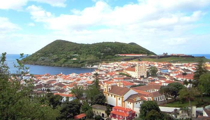 Portugueses em Férias na Rota da Ilha Terceira