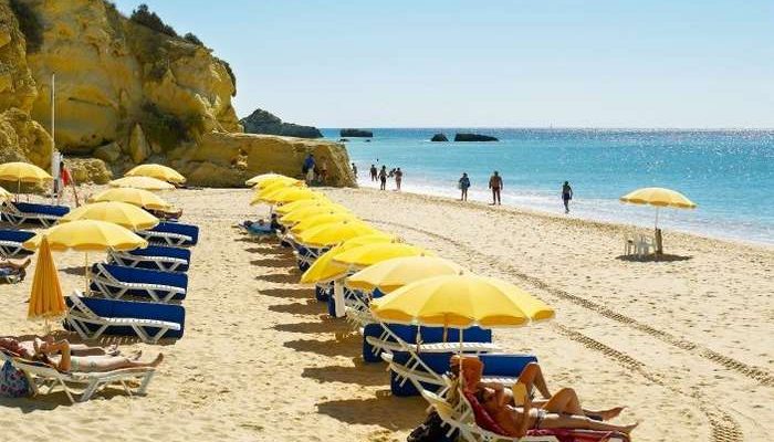 Associação Bandeira Azul certifica 88 Praias no Algarve